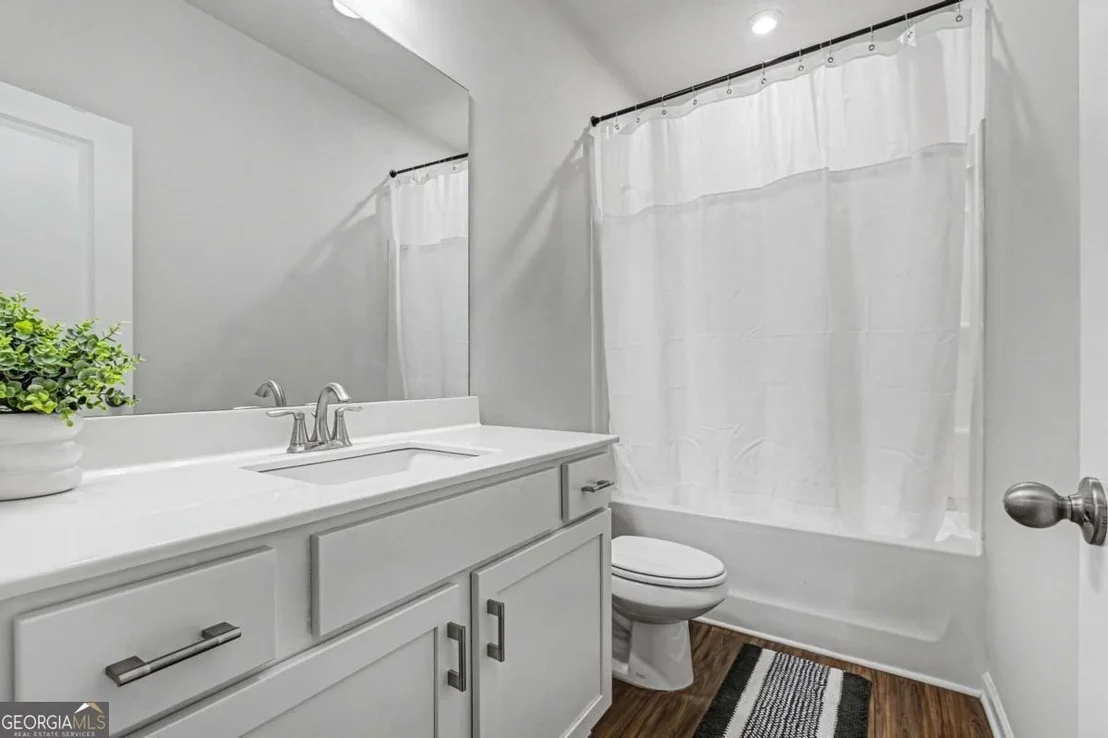 Photo of 33 Brookside Way NW