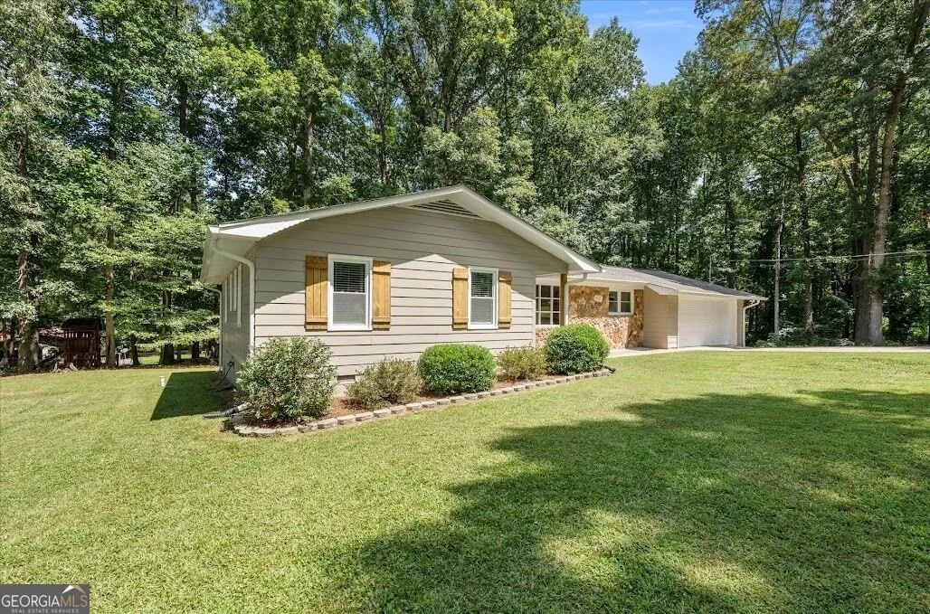 Photo of 215 Eldorado Drive