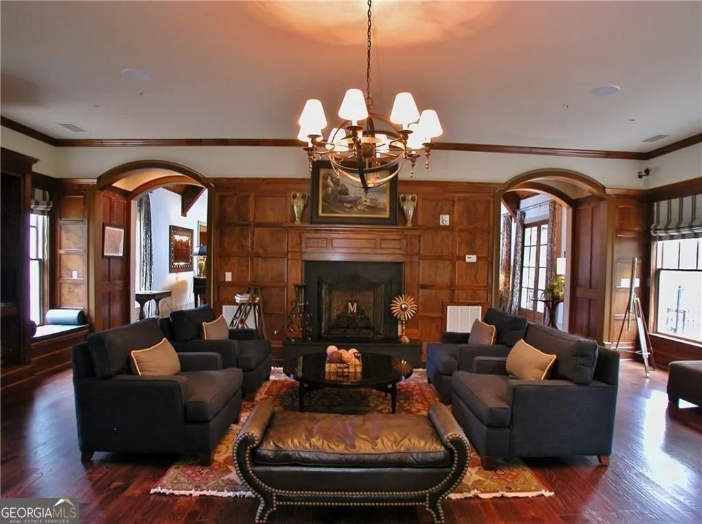 Photo of 6756 Hedge Row Lane