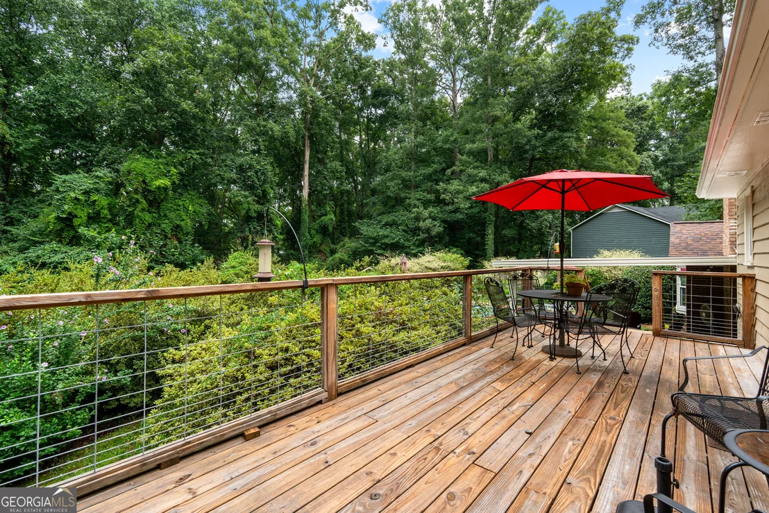 Photo of 321 Woodfield Circle