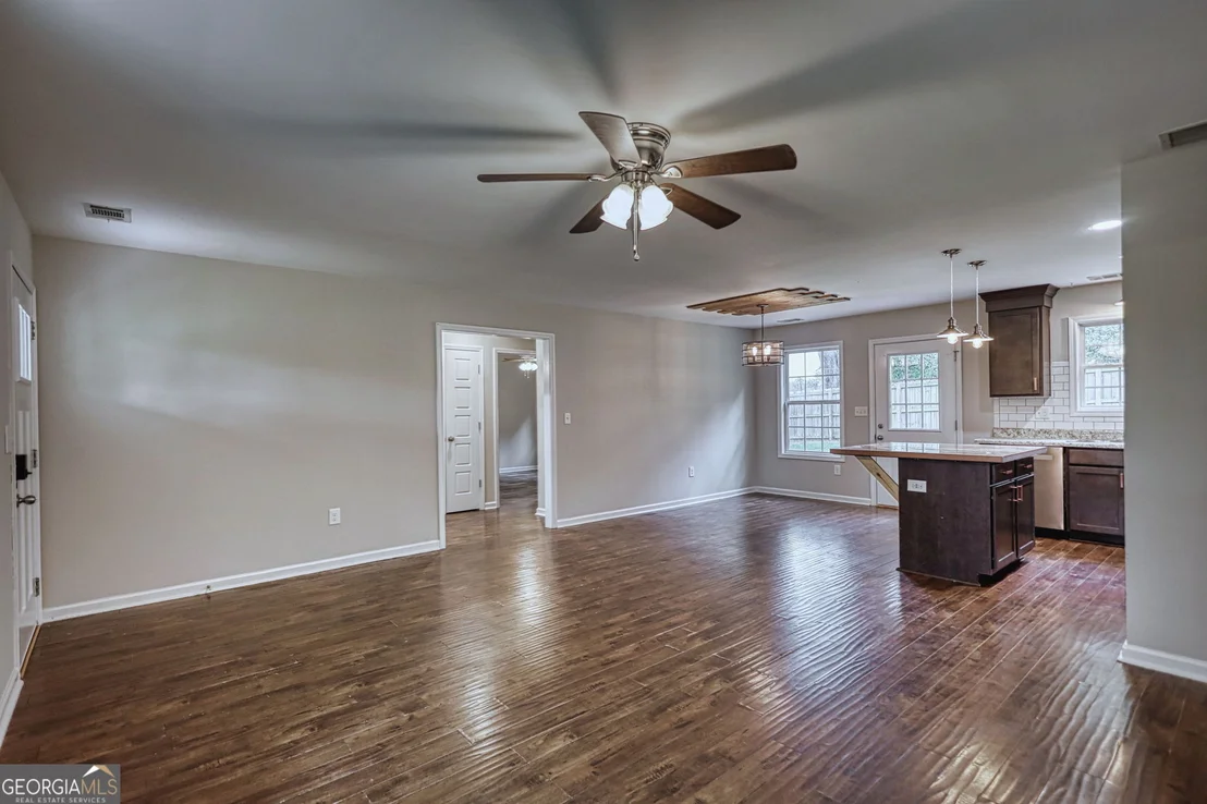 Photo of 1020 Flat Rock Road