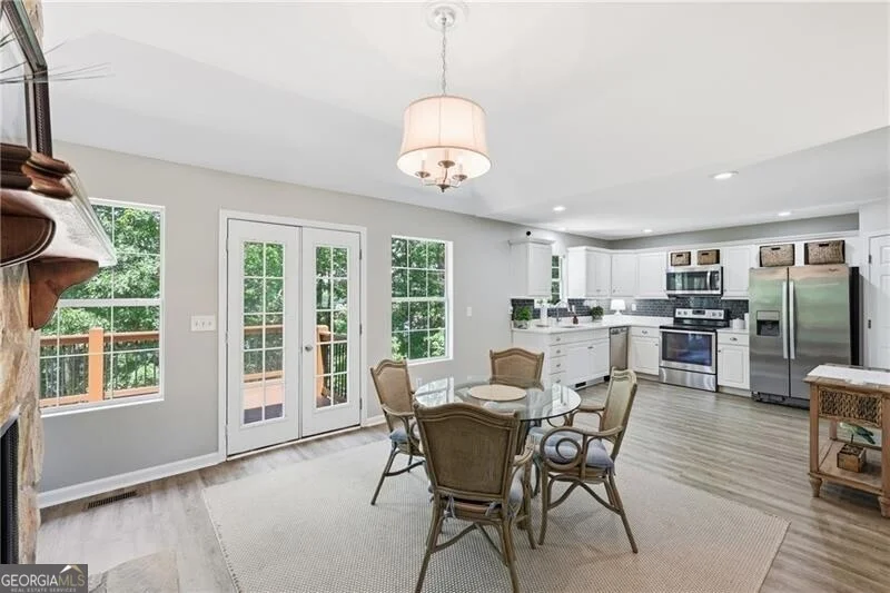 Photo of 3150 Edgewater Drive