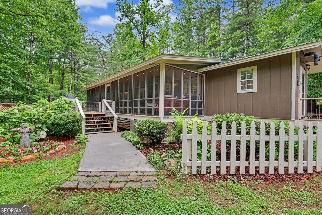 Photo of 5637 Murray Cove Road