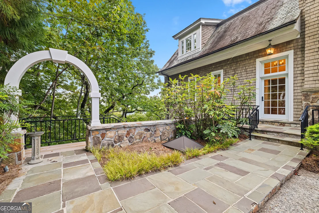 Photo of 630 Waterfall Drive