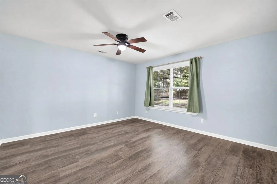Photo of 214 Jefferson Circle SE