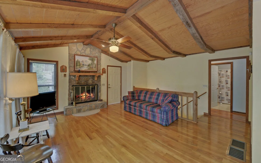 Photo of 371 Shorewood Circle