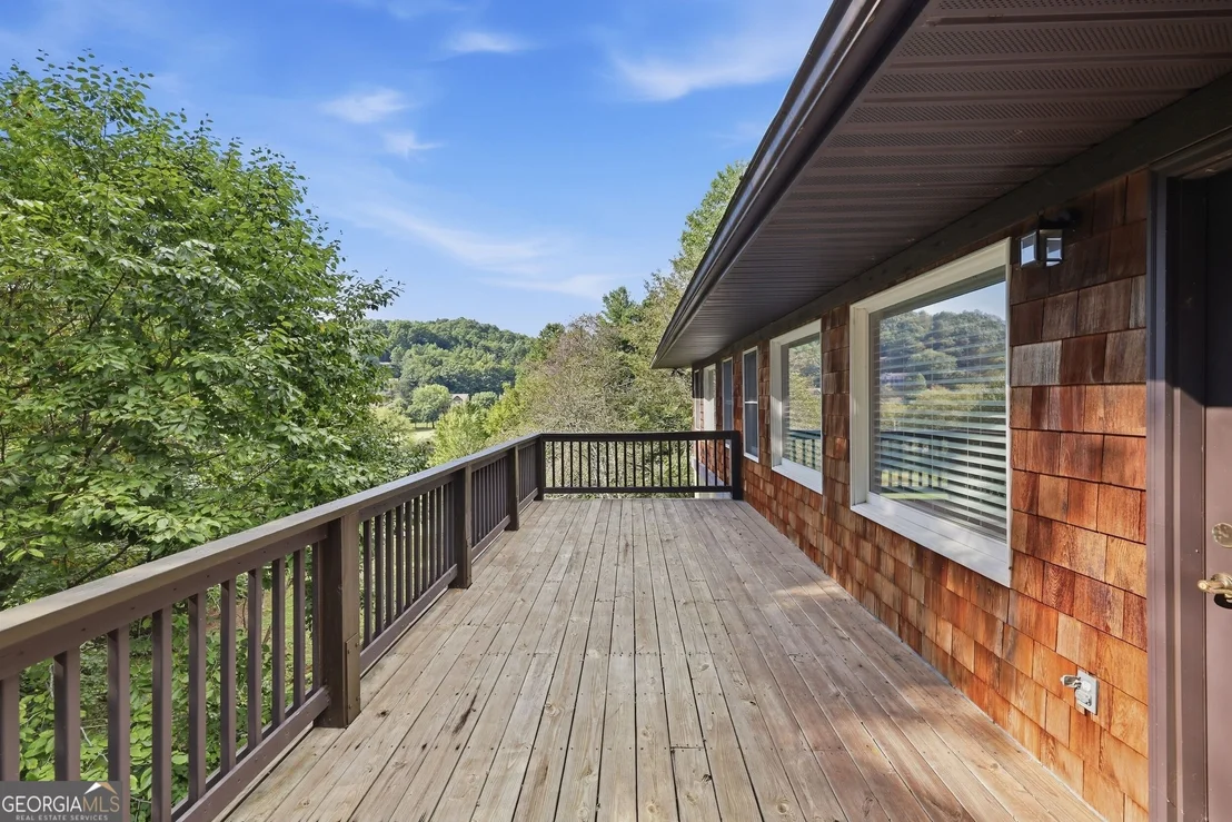 Photo of 160 Ridgepole Drive