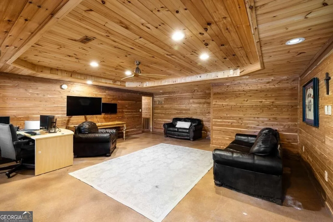 Photo of 136 Hidden Lake Drive