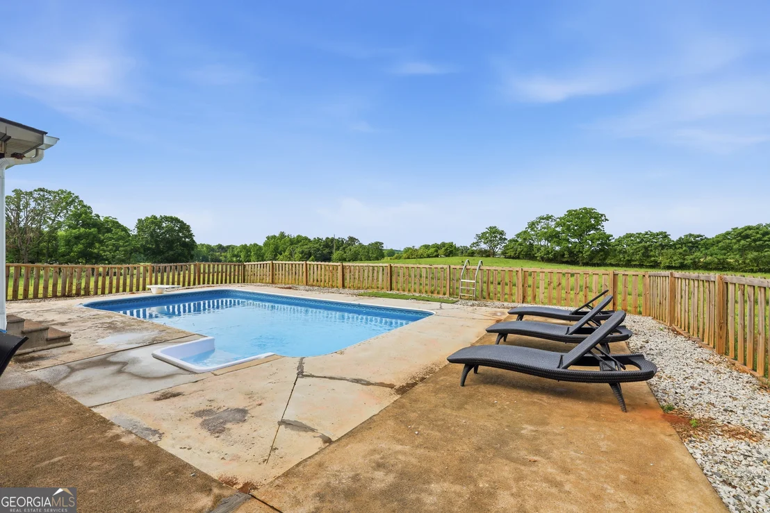 Photo of 5525 Sandy Cross Road