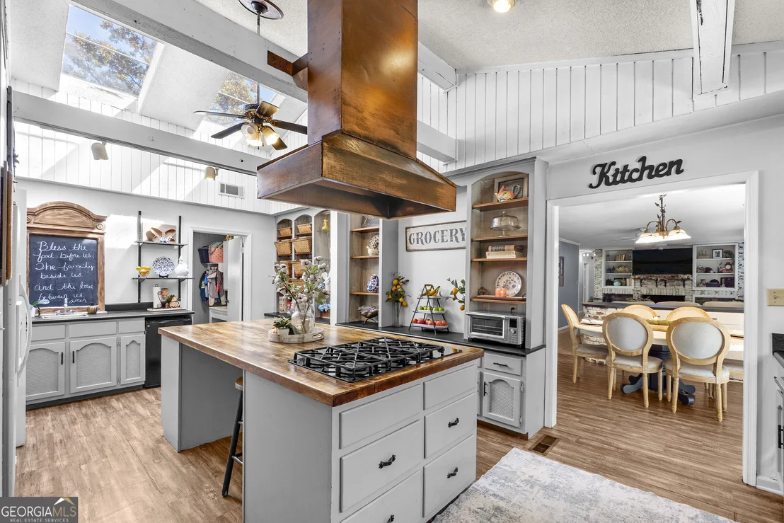 Photo of 878 Captain Kell Drive