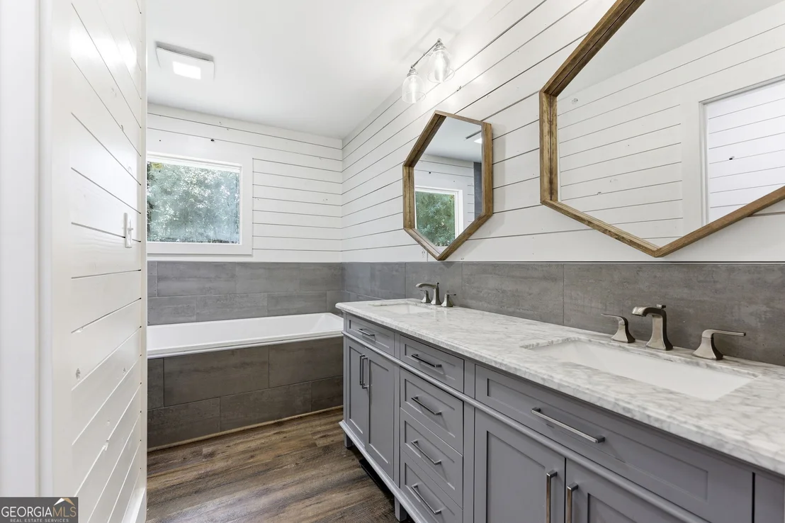 Photo of 3721 Griffin Drive