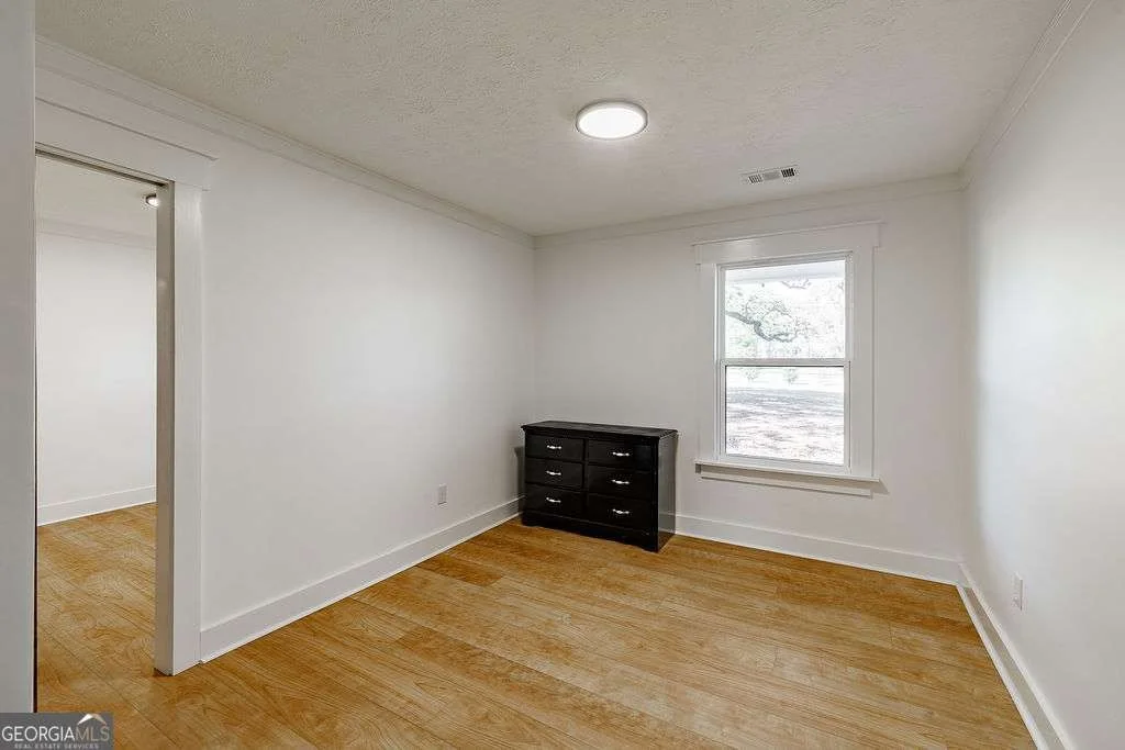 Photo of 1410 Old Bishop Road