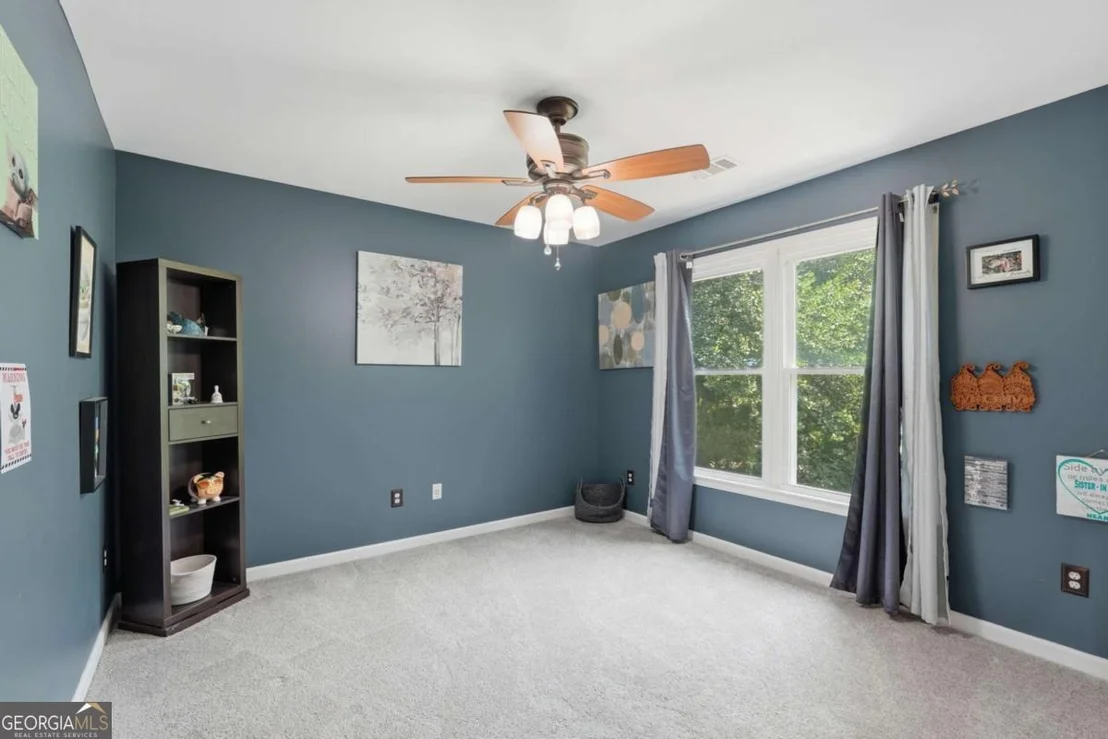 Photo of 214 Glenbrook Lane
