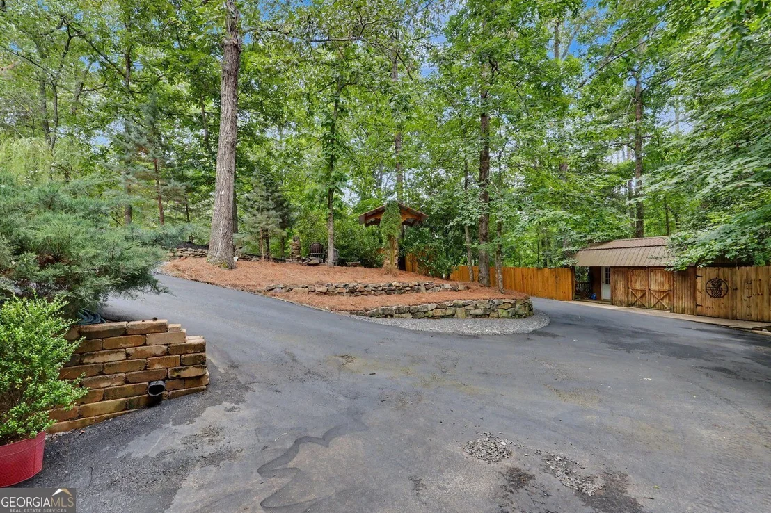 Photo of 301 Cross Creek Trail