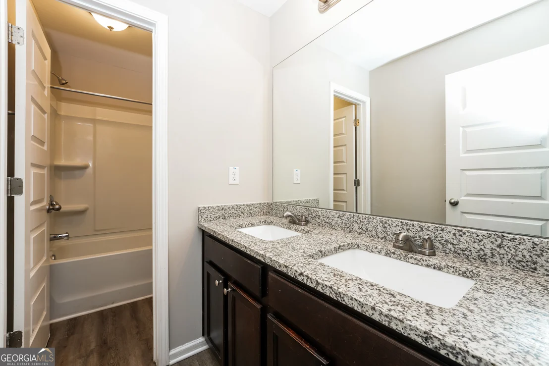 Photo of 2364 Cornell Circle
