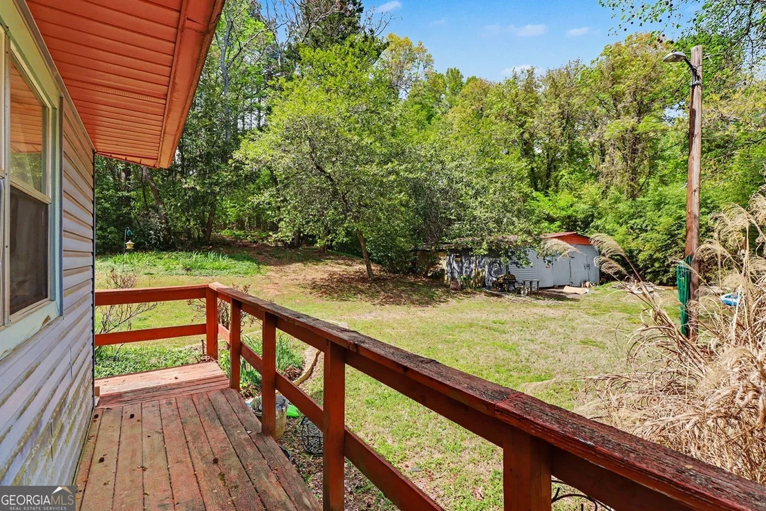 Photo of 204 Adams Circle SE