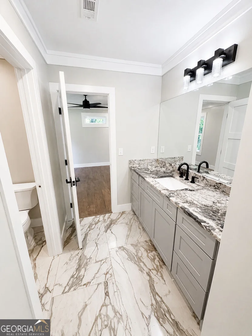Photo of 131 Circle Drive