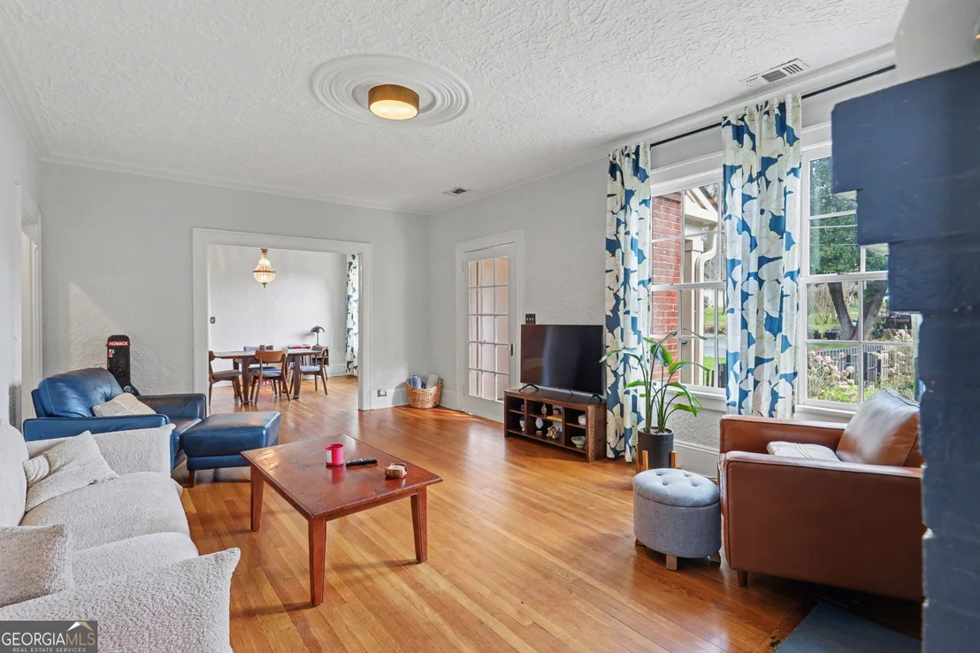 Photo of 33 Maple Street