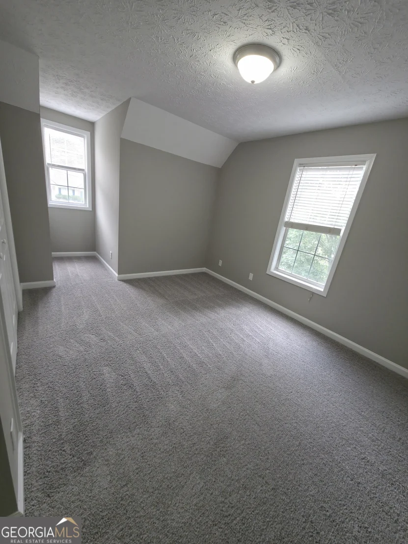 Photo of 160 Williamsburg Way