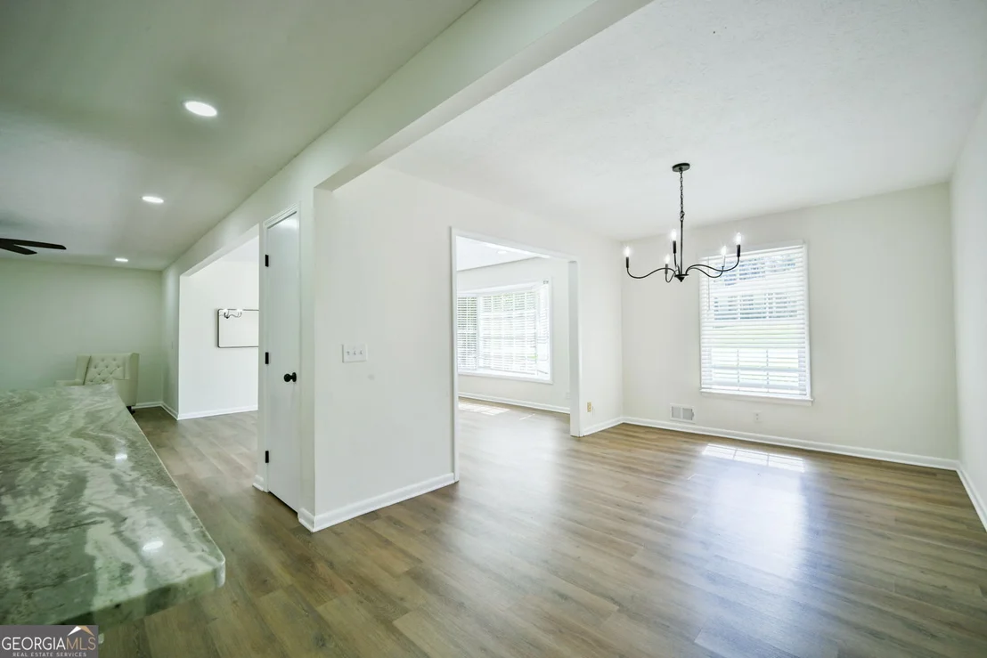 Photo of 641 Oak Drive NW