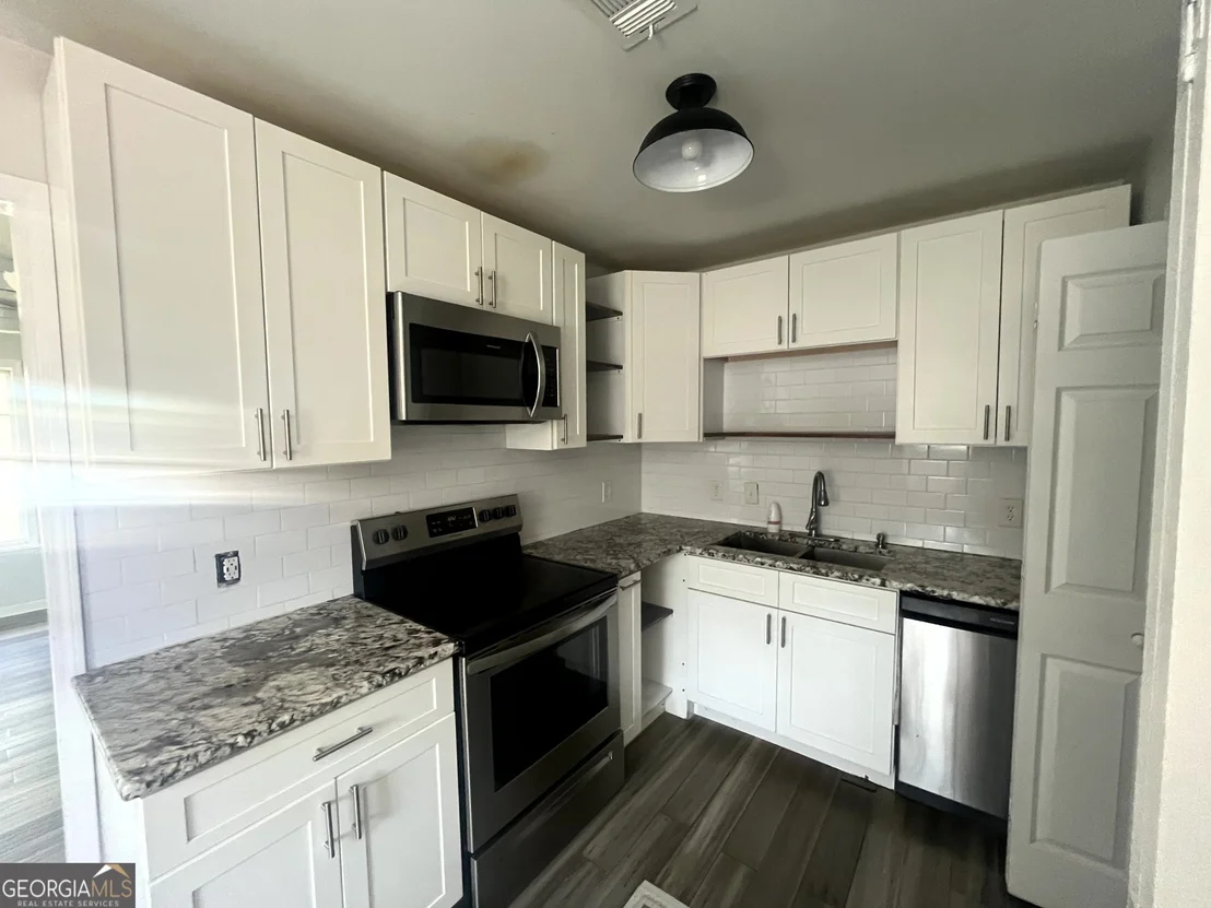 Photo of 2881 Waverly Cove