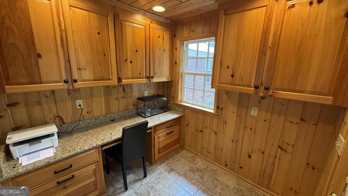 Photo of 355 Summerhill Road