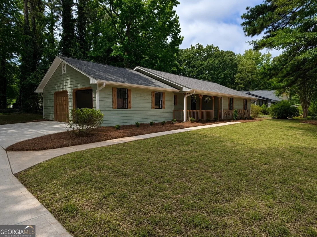 Photo of 1903 Old Concord Drive SE