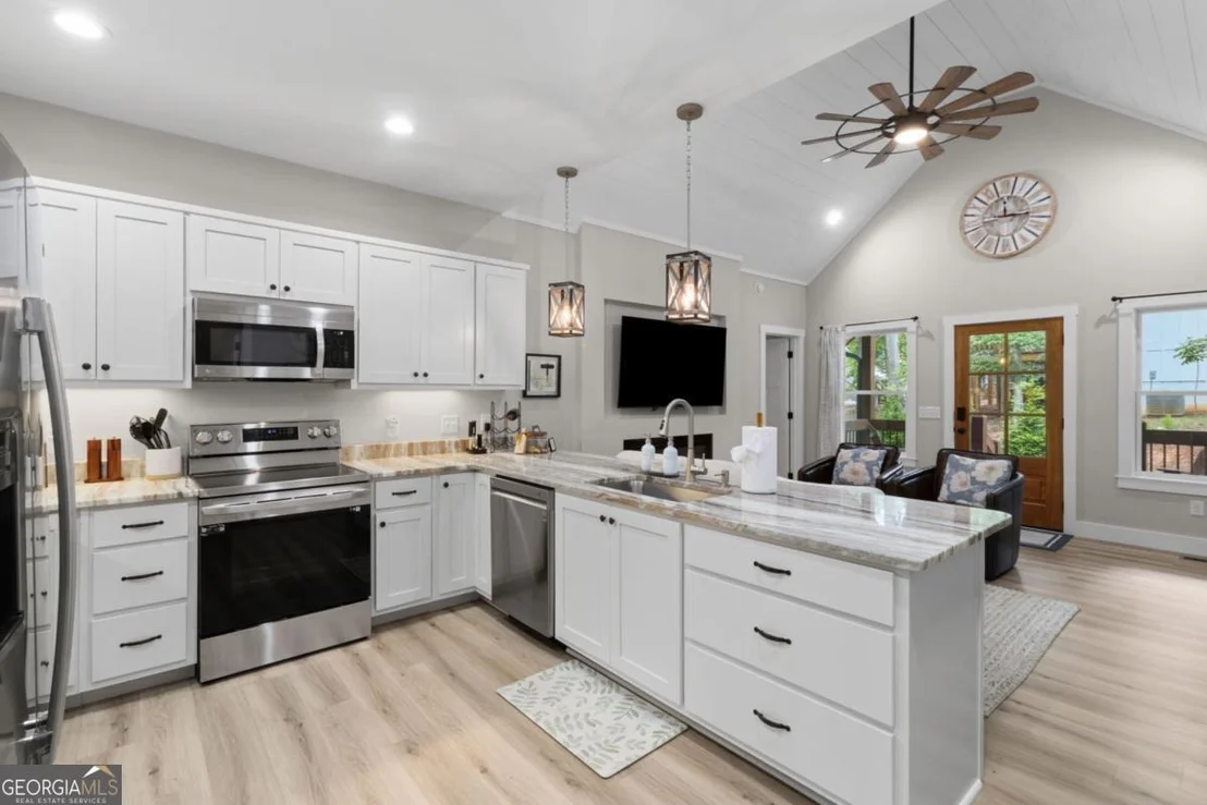 Photo of 1100 Zenith Trail