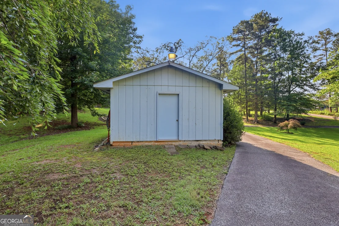Photo of 33 Cherokee Hills Lane