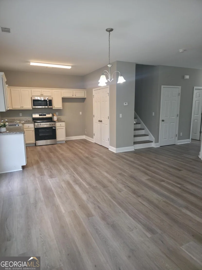 Photo of 170 Heather Lane