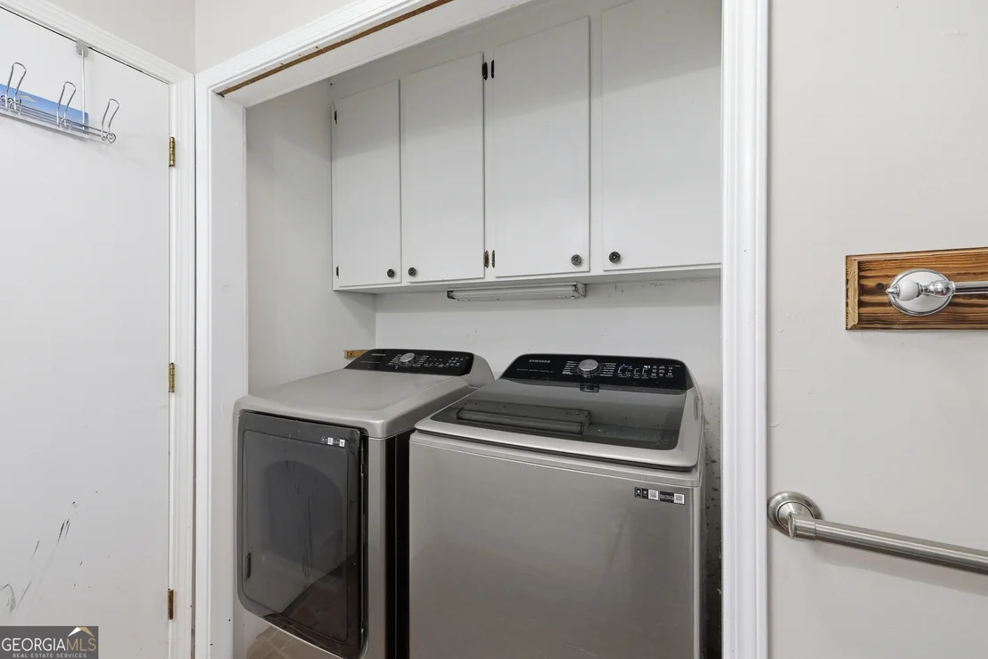 Photo of 1042 Lakeland Drive