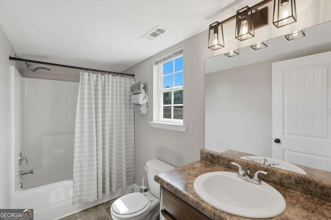 Photo of 8241 Mountain Glen Drive