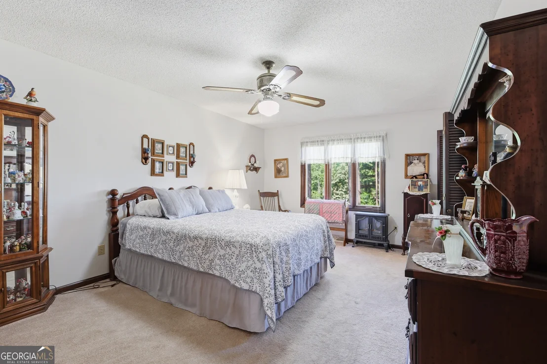 Photo of 33 Cherokee Hills Lane