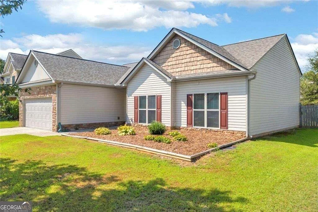 Photo of 1412 Silvergate Way