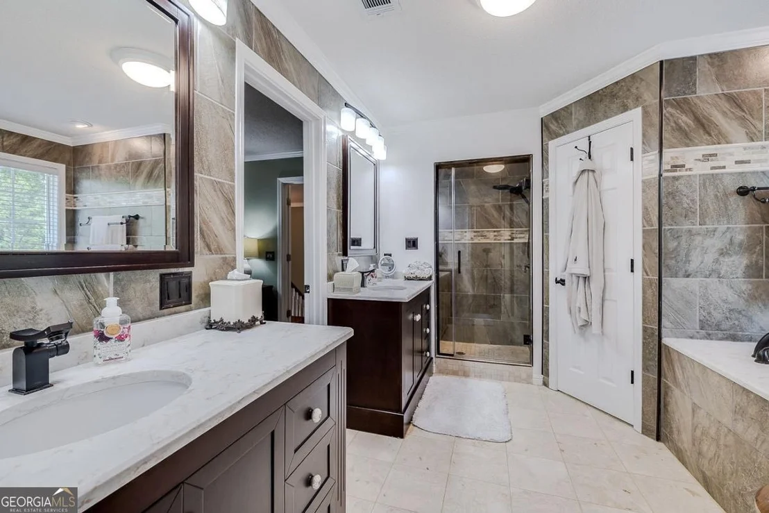 Photo of 152 Cambridge Drive