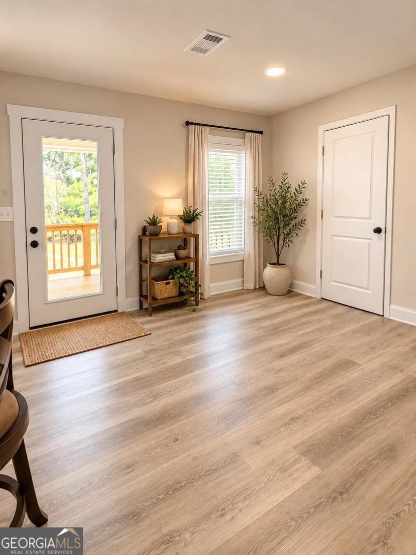 Photo of 4092 Leach Road