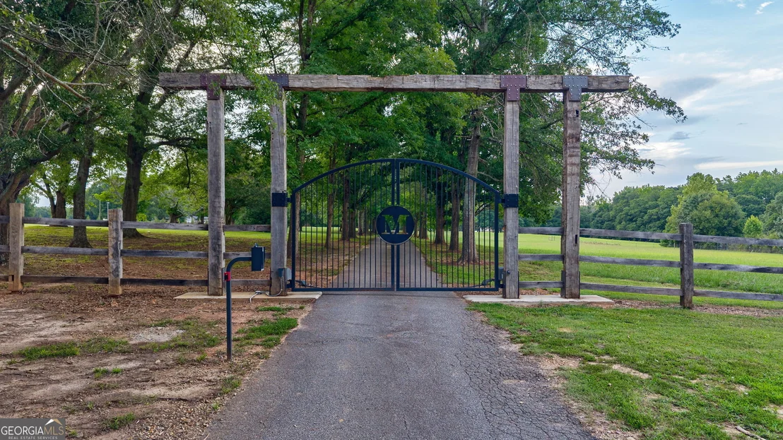 Photo of 1321A Garrett Road