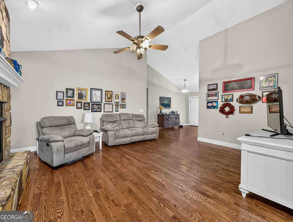 Photo of 223 Stonebrook Drive