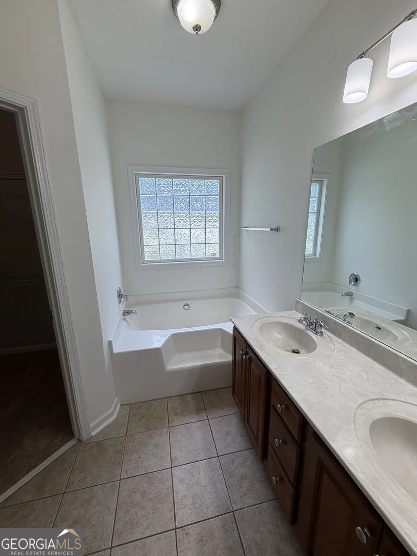 Photo of 105 Creekside Drive
