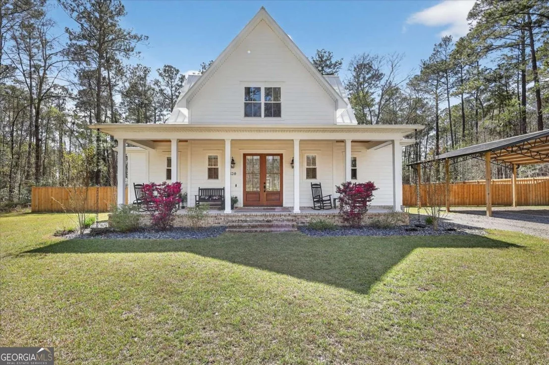 Photo of 320 Long Pond Road