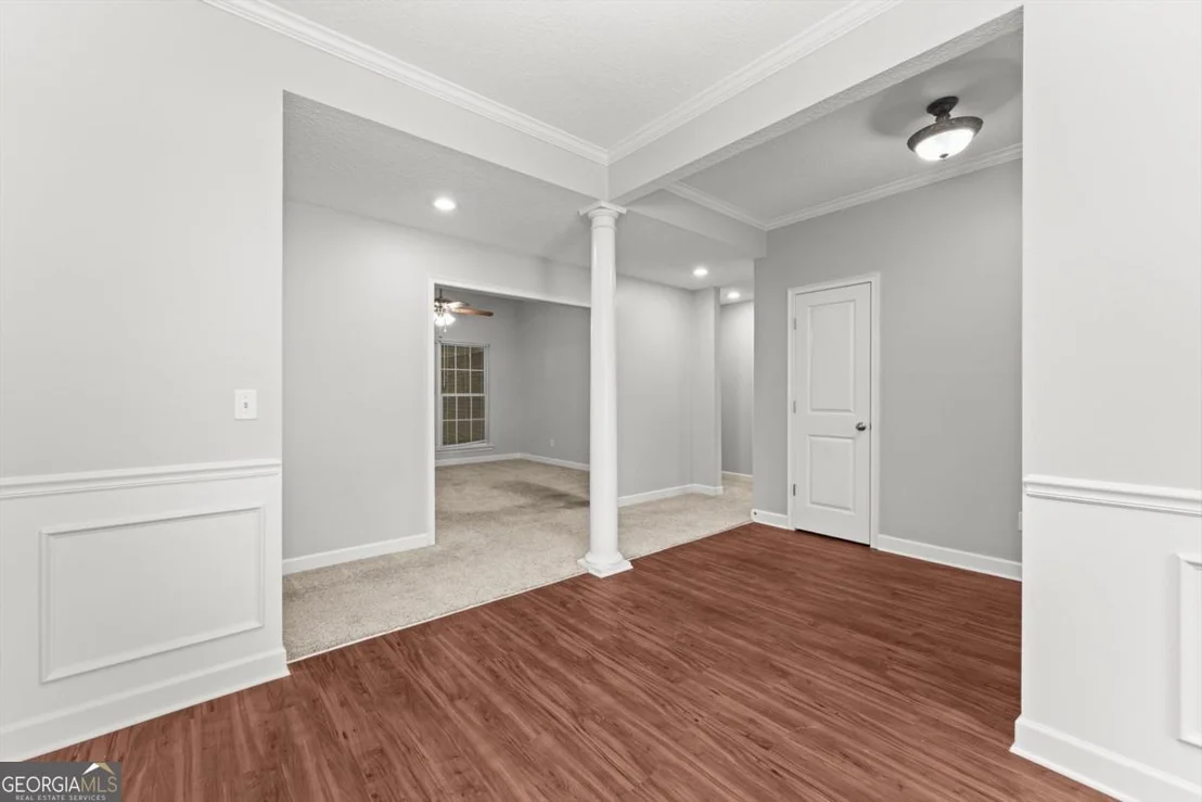 Photo of 270 Sassafras Lane