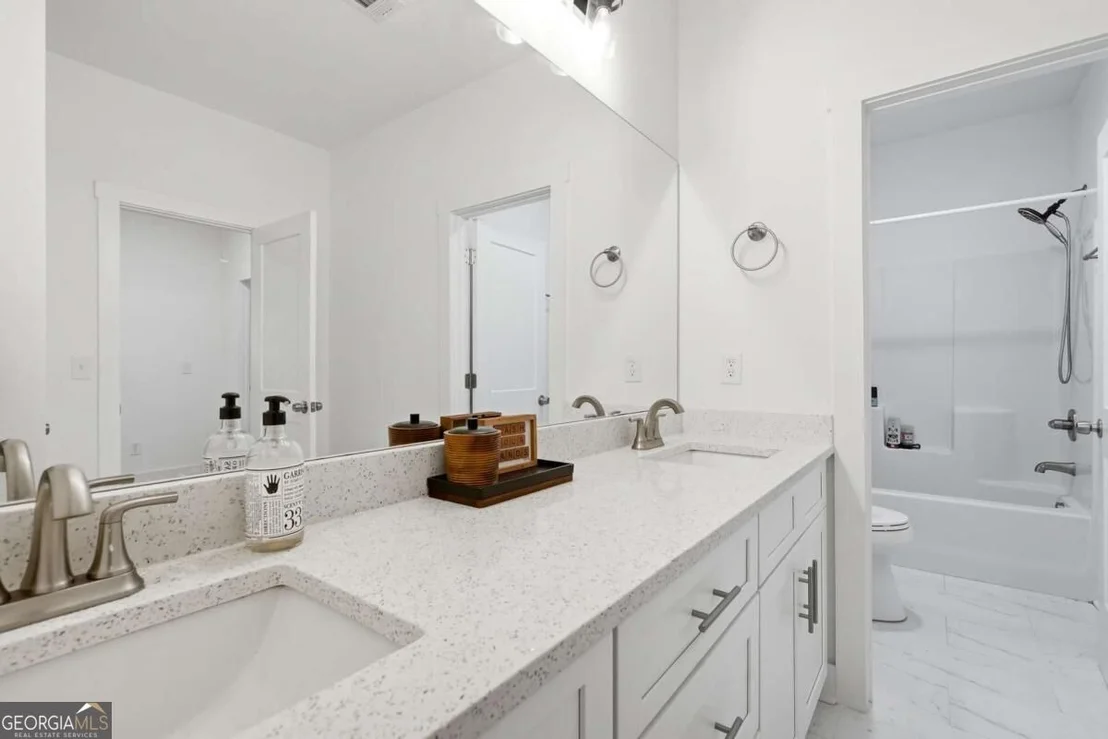 Photo of 2049 Chestnut Oak Trail