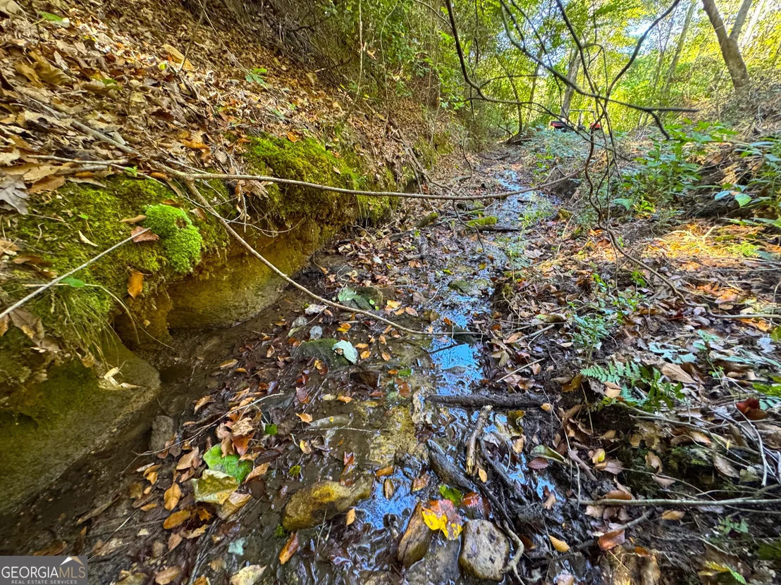 Photo of 284 River Road