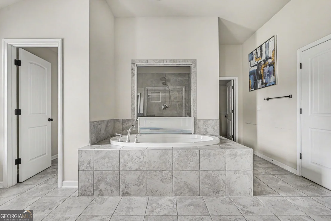 Photo of 945 Mystic Way