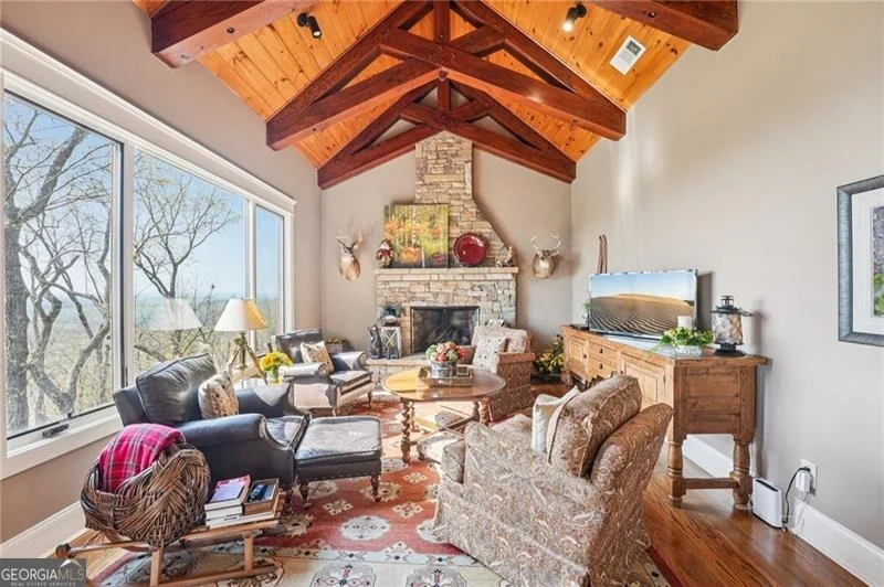 Photo of 1041 Cox Mountain Drive