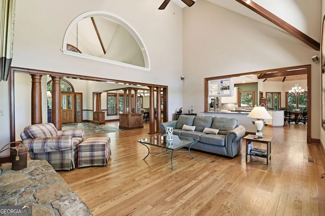 Photo of 560 Shetland Trace
