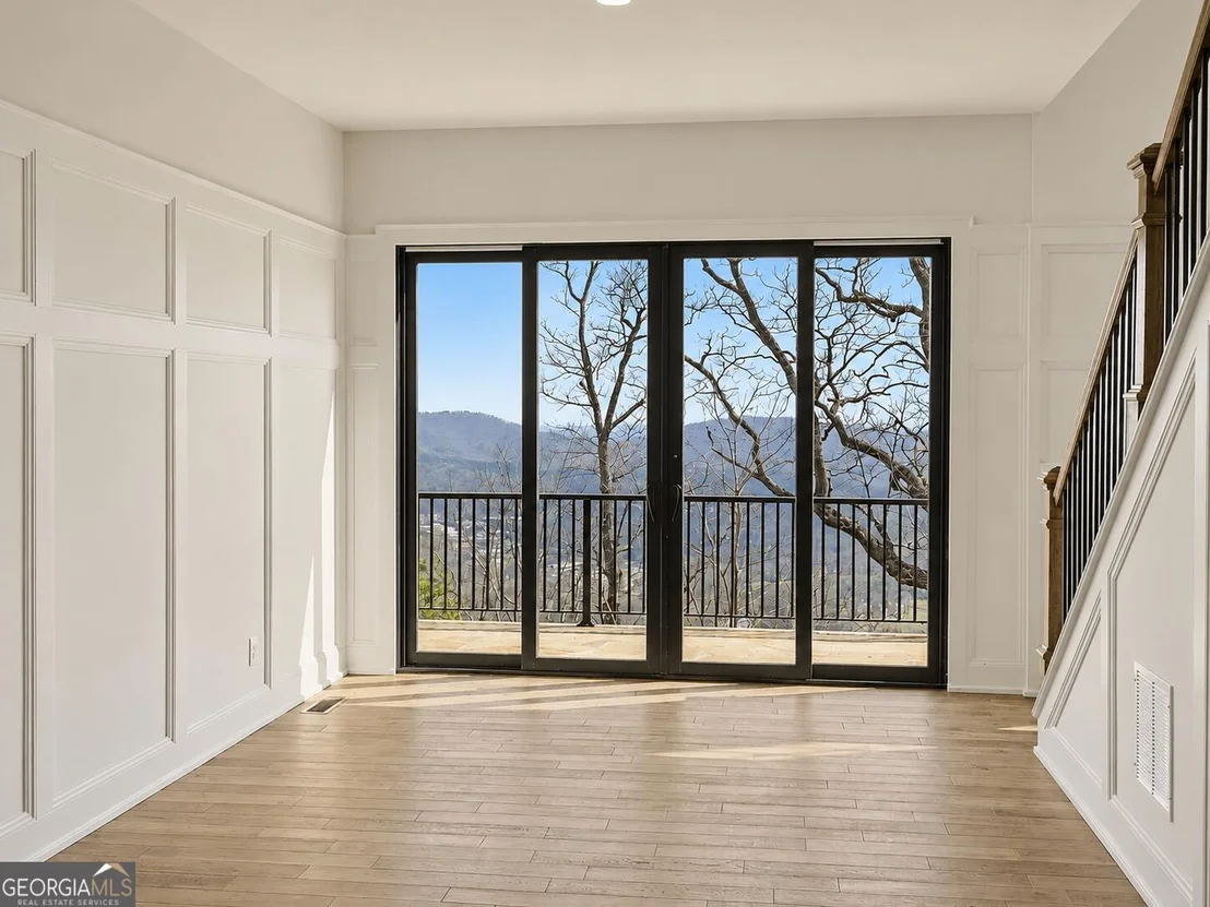 Photo of 416 Winding Trail