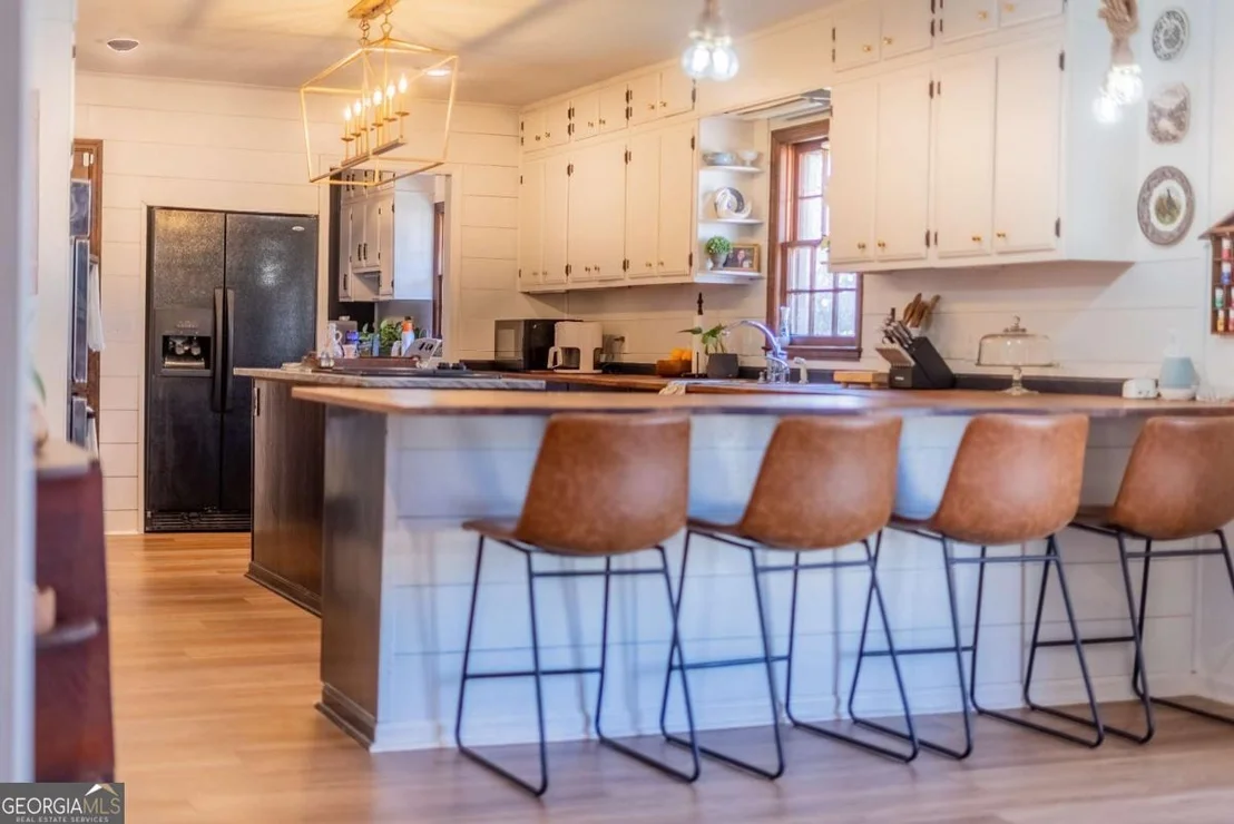Photo of 403 Rose Lane