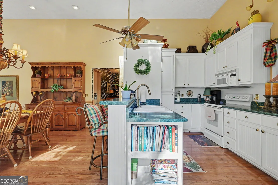 Photo of 191 Applewood Drive