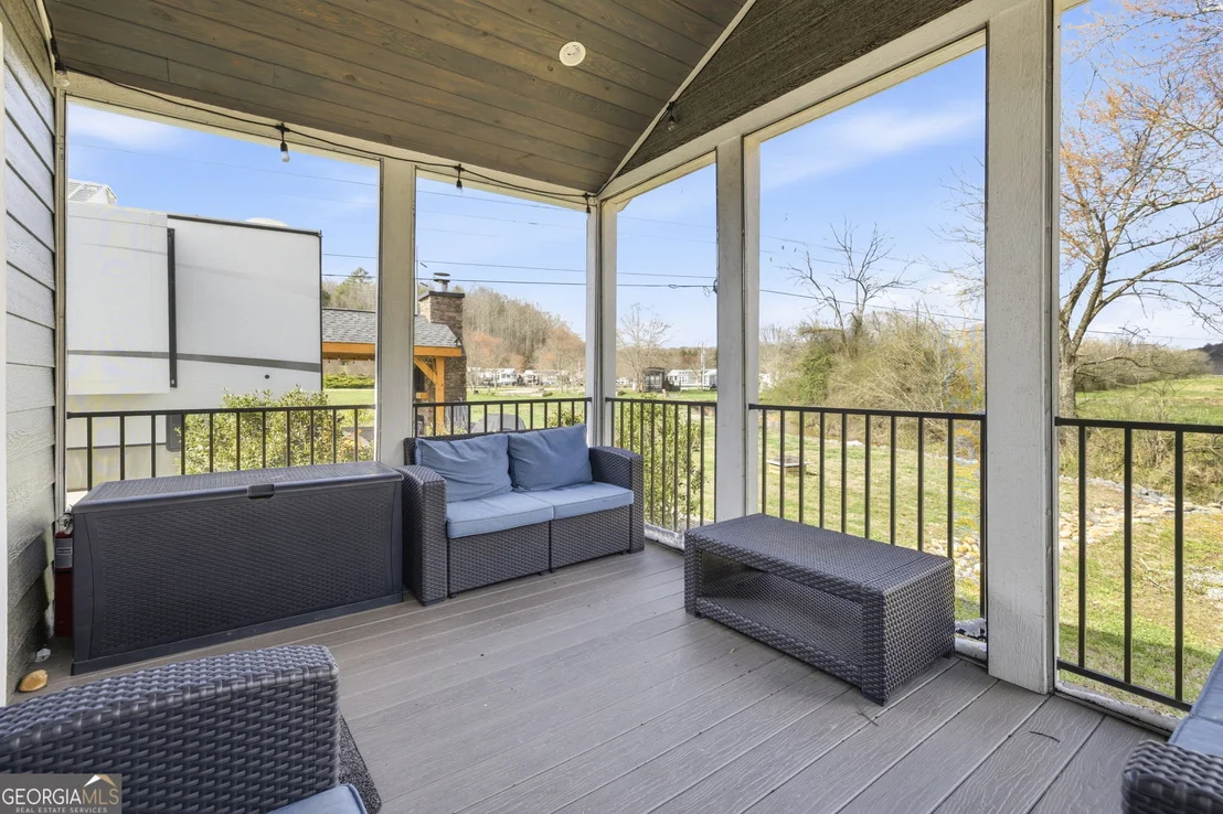 Photo of 102 Mountain Meadows Drive